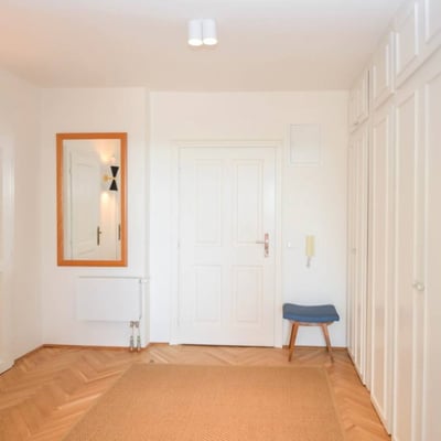 Miete einer hellen 3-Zimmer-Wohnung, 85 m², Staré Mesto, Bratislava, Slowakei